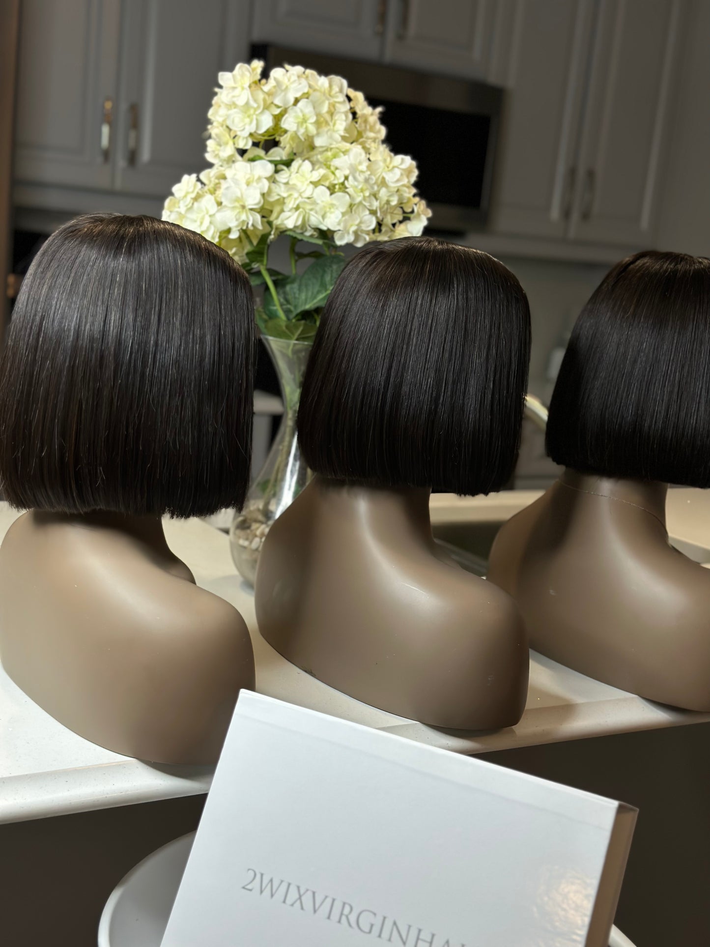 CLASSIC BOB WIG